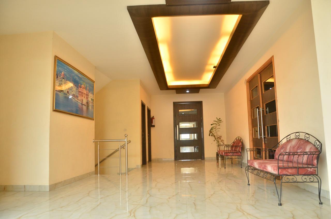 Hotel Milan Palace Amritsar Extérieur photo