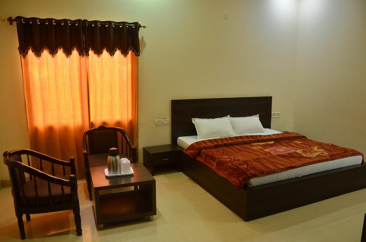 Hotel Milan Palace Amritsar Extérieur photo